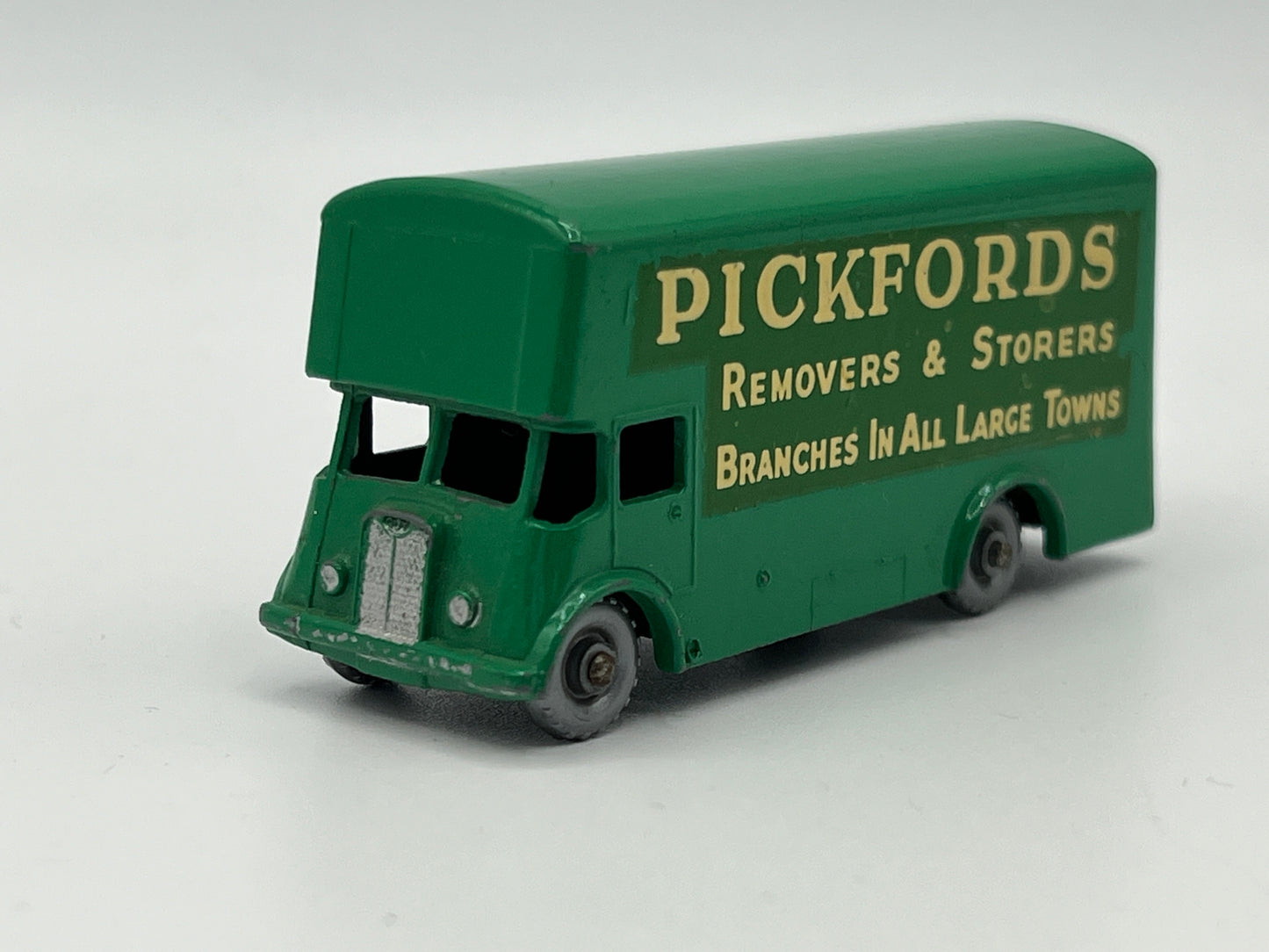 Matchbox Moko Lesney No46 Pickfords removal van.