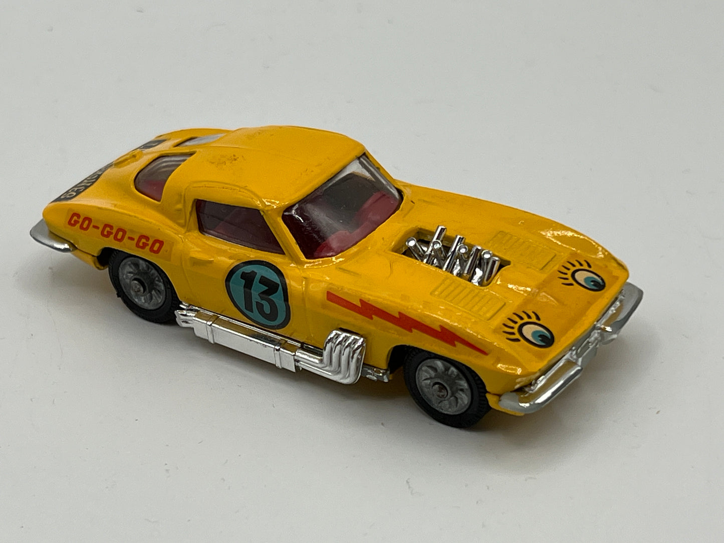 Corgi 337 Customized Chevrolet Corvette Stingray.