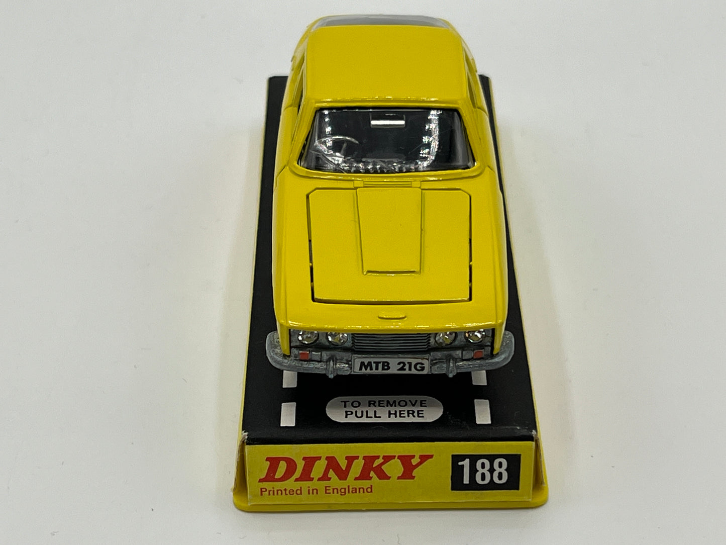 DINKY TOYS MODEL No.188 JENSON FF SALOON CAR "PERSPEX BOX